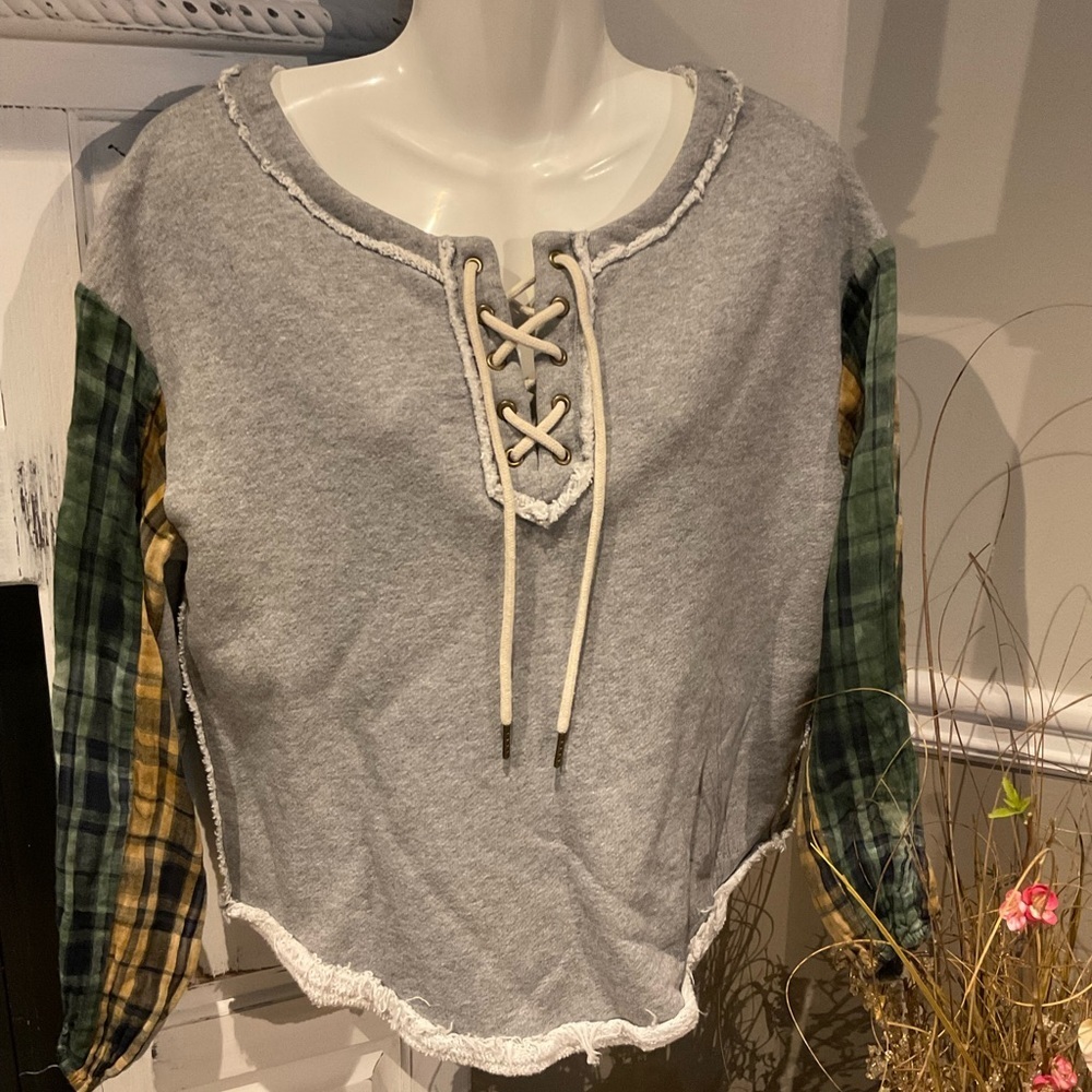 Miss Me Grey with Plaid Sleeves Sweatshirt Size Small
